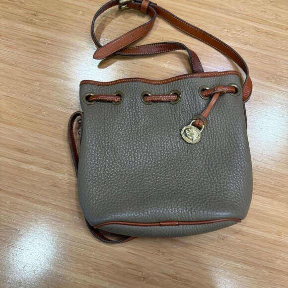 GUC Vintage Dooney & Bourke small bucket bag - Picture 9 of 11